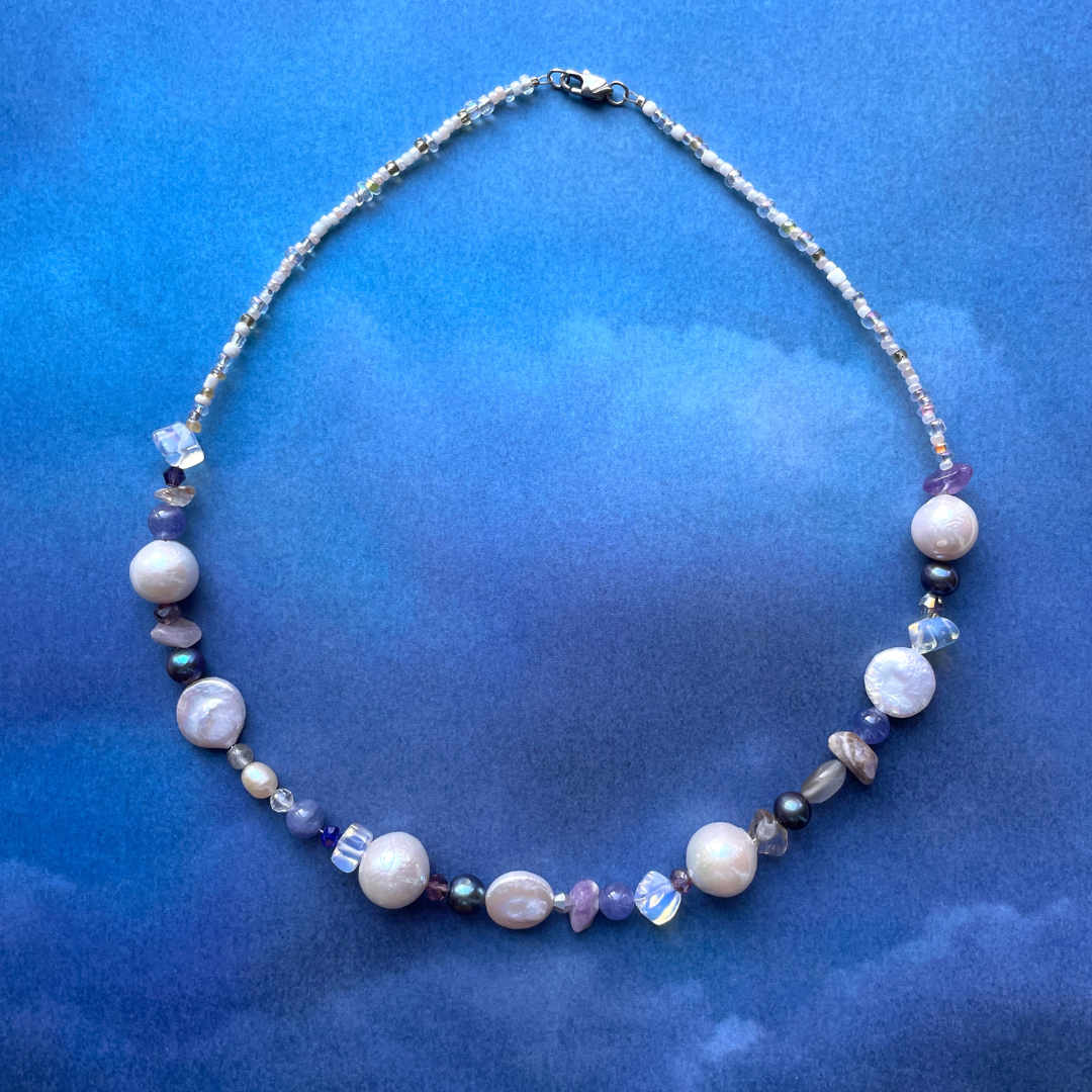 Collier Moon River, couleurs douces, pierres et perles fines, semi-précieuses, création faite main à Paris, Bibi Joue