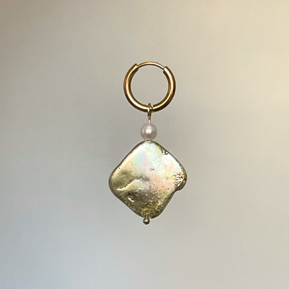 Boucle d'oreille individuelle Single Ladies, perles anciennes et perles d'eau douce, création faite main Bibi Joue