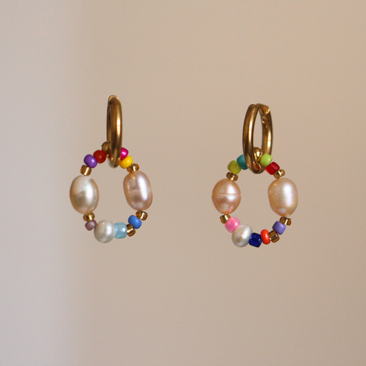 Boucles d'oreilles Spice colorées fantaisie avec perles de culture, créations faites main Bibi Joue, asymétriques