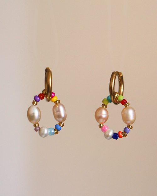 Boucles d'oreilles Spice colorées fantaisie avec perles de culture, créations faites main Bibi Joue, asymétriques
