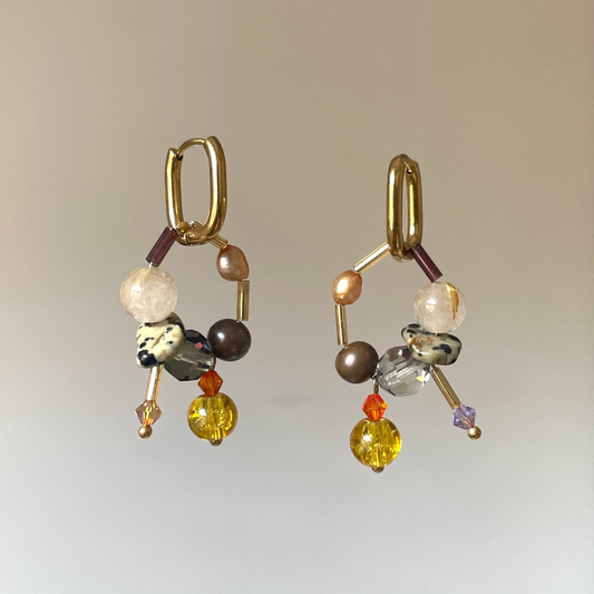 Boucles d’oreilles Healing faites main avec perles baroques et vintage, couleur marron, originales, création Bibi Joue, pièce unique